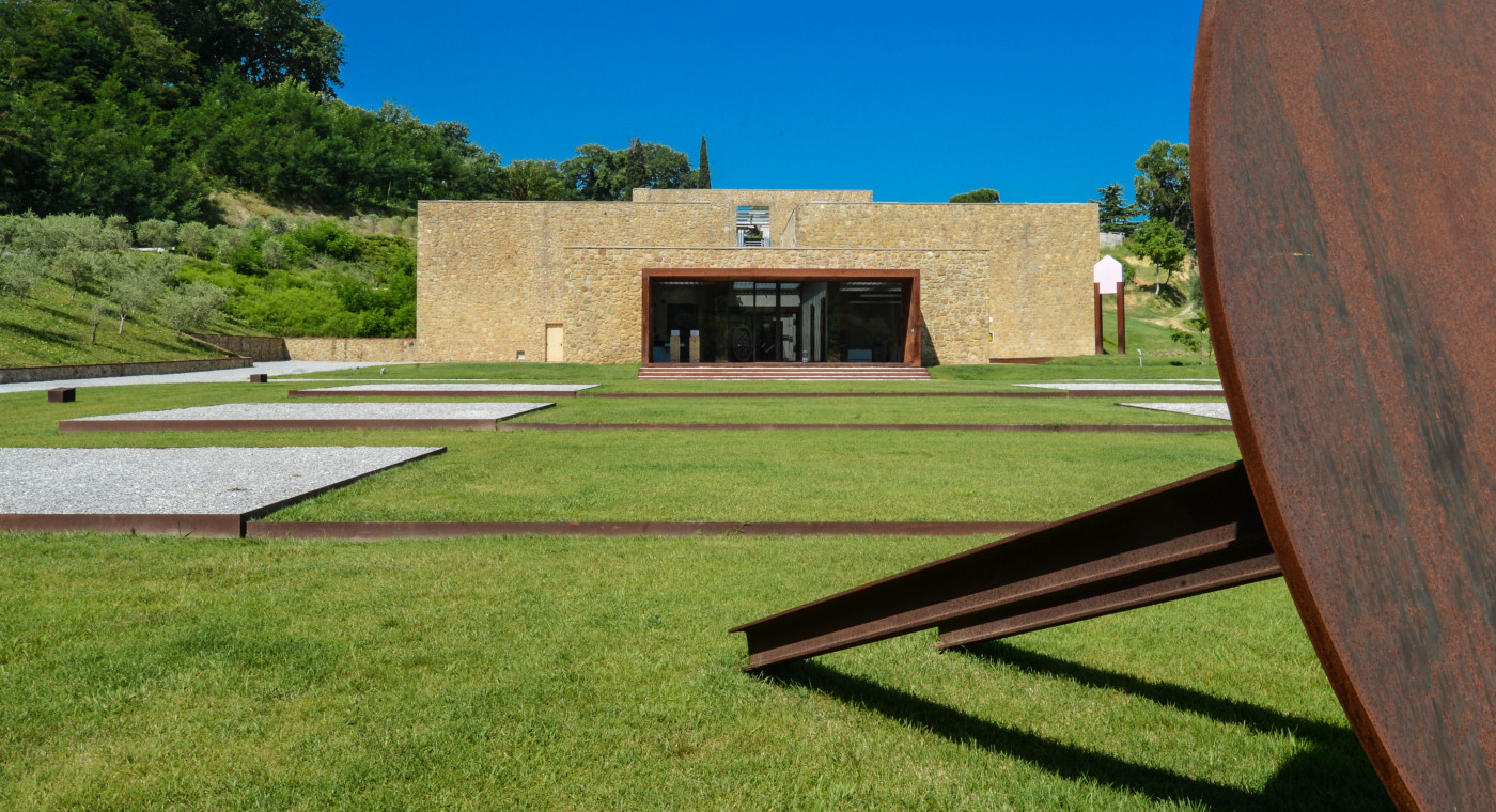 Architettura Contemporanea, Arte Antica e Vino a Montepulciano       