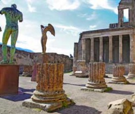 Day Tour: Pompeii and Naples        