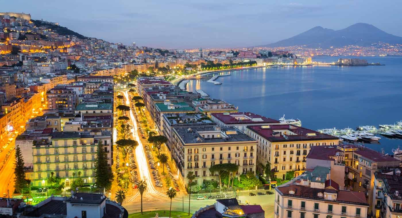Visite panoramique de Naples la nuit, avec diner