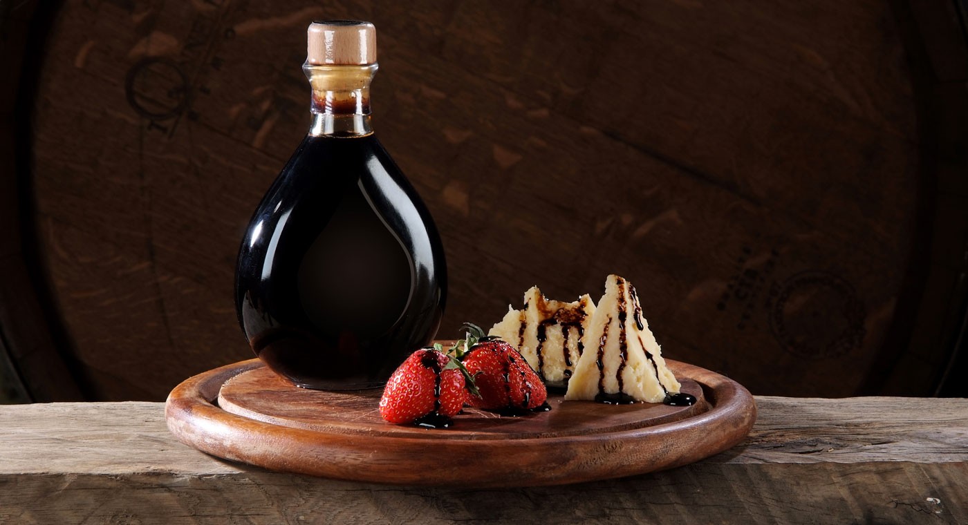 Tour alla Fabbrica della Ferrari e stop a Bologna