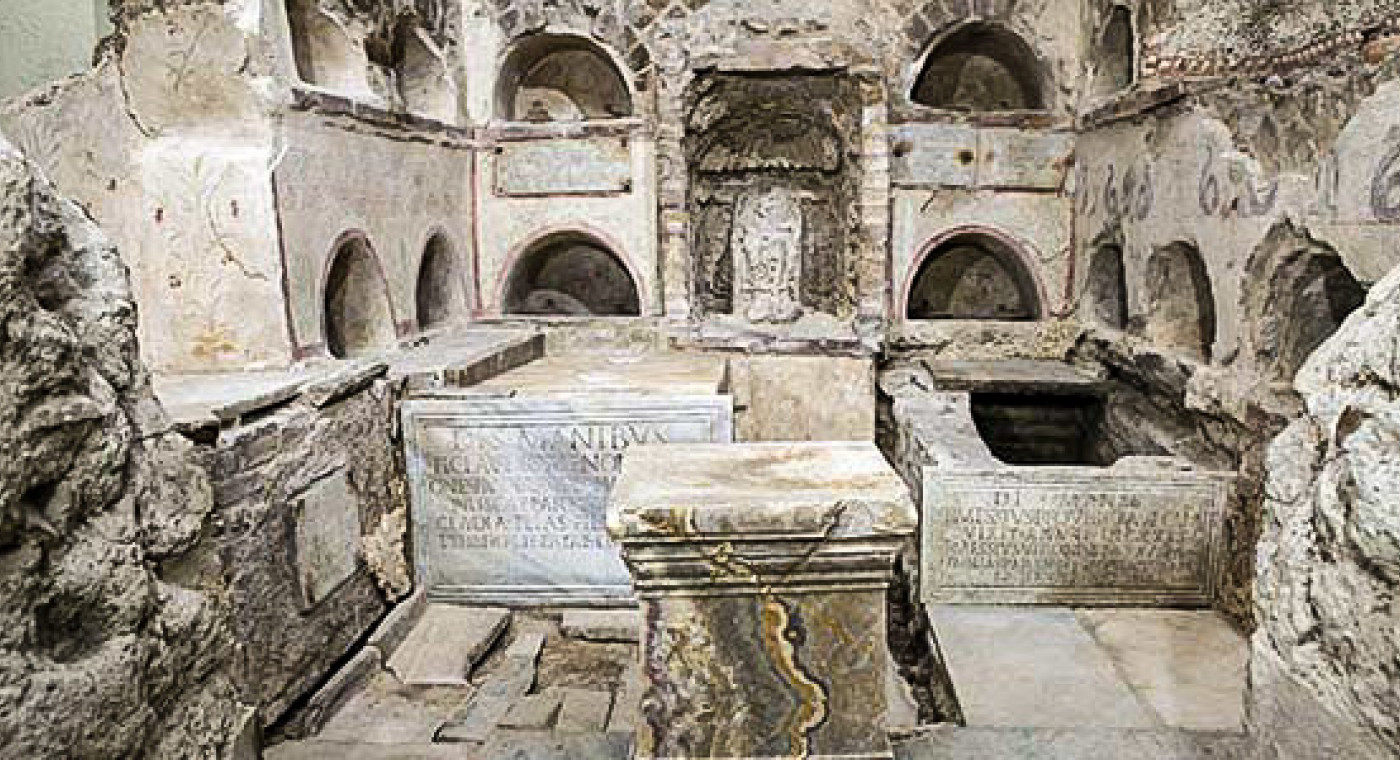 Necropoli della Via Triumphalis e Musei Vaticani