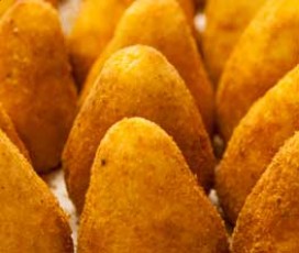 Catania Traditional Street Food Tour        