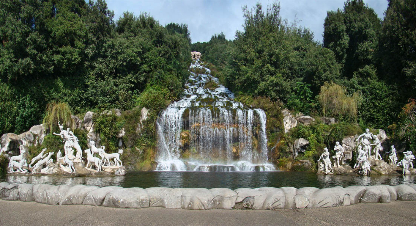 Caserta Royal Palace and Spartacus Amphitheater with private transportation