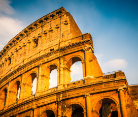 Traces of the emperors: Baths of Caracalla and Colosseum 