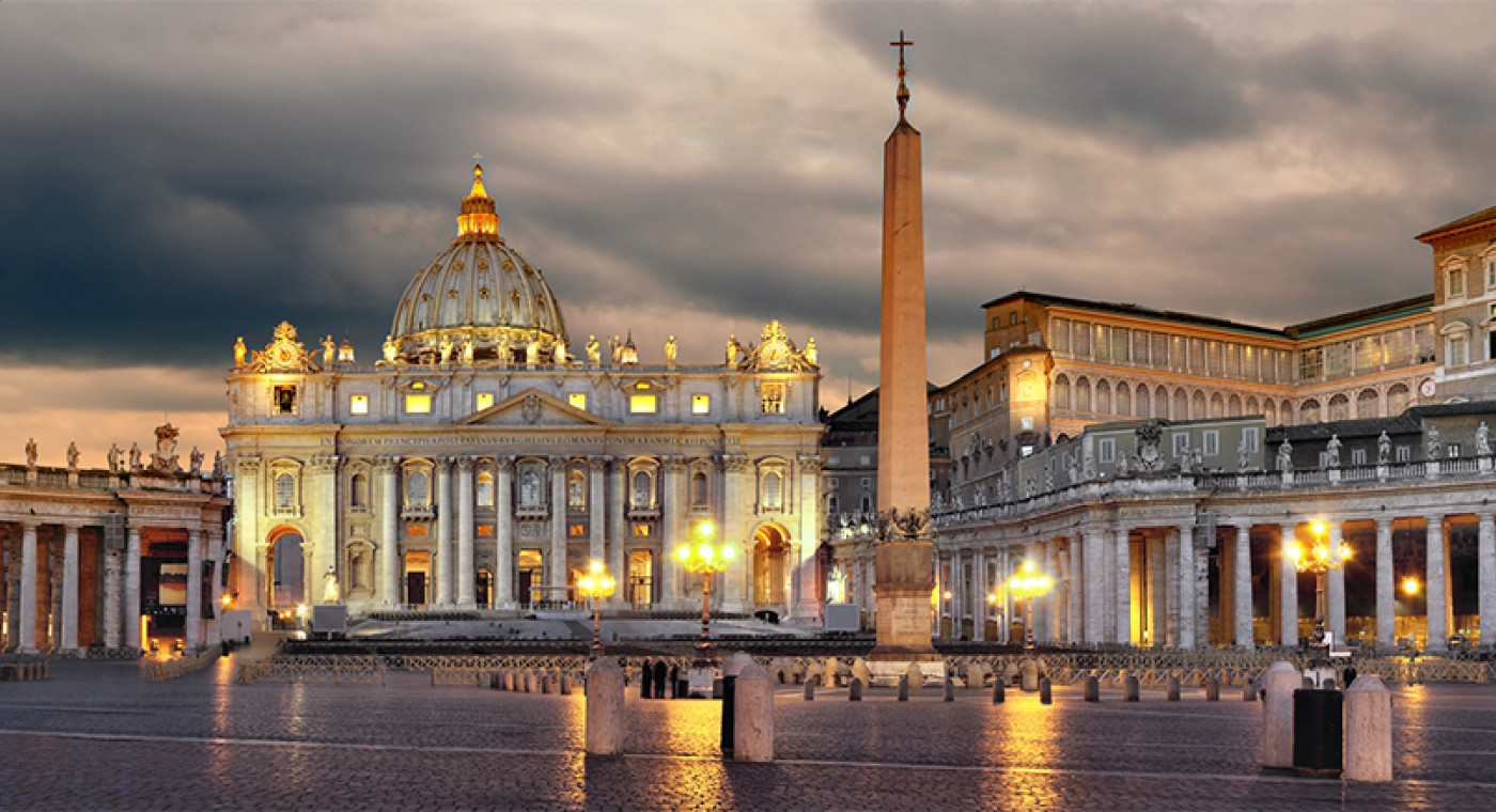 The Angelus & St.Peter’s Square LIVE Virtual Tour